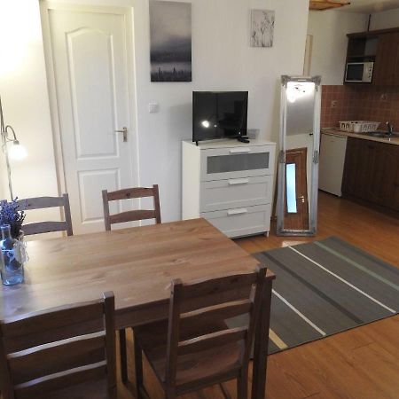 Akali Apartman 벌러토너컬리 외부 사진
